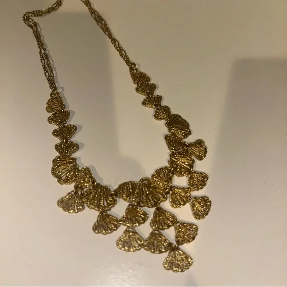 Stella & Dot Gold Statement Necklace - Picture 5 of 6